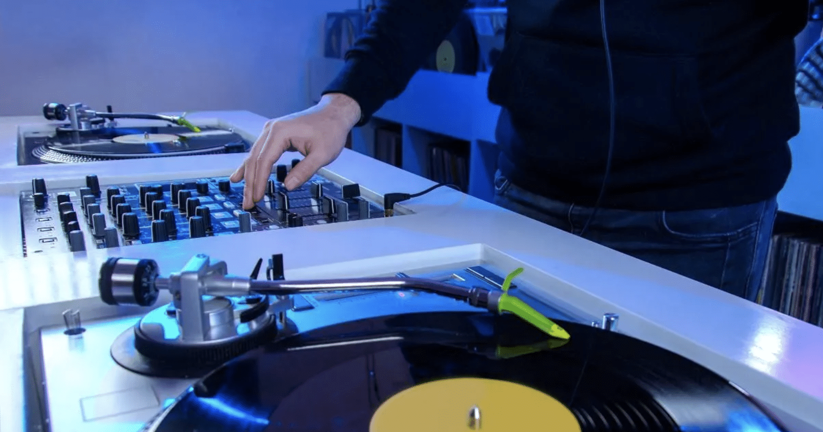 Song Structure 101: Creating Captivating Songs (All Genres) - 8 Song Break - Unison