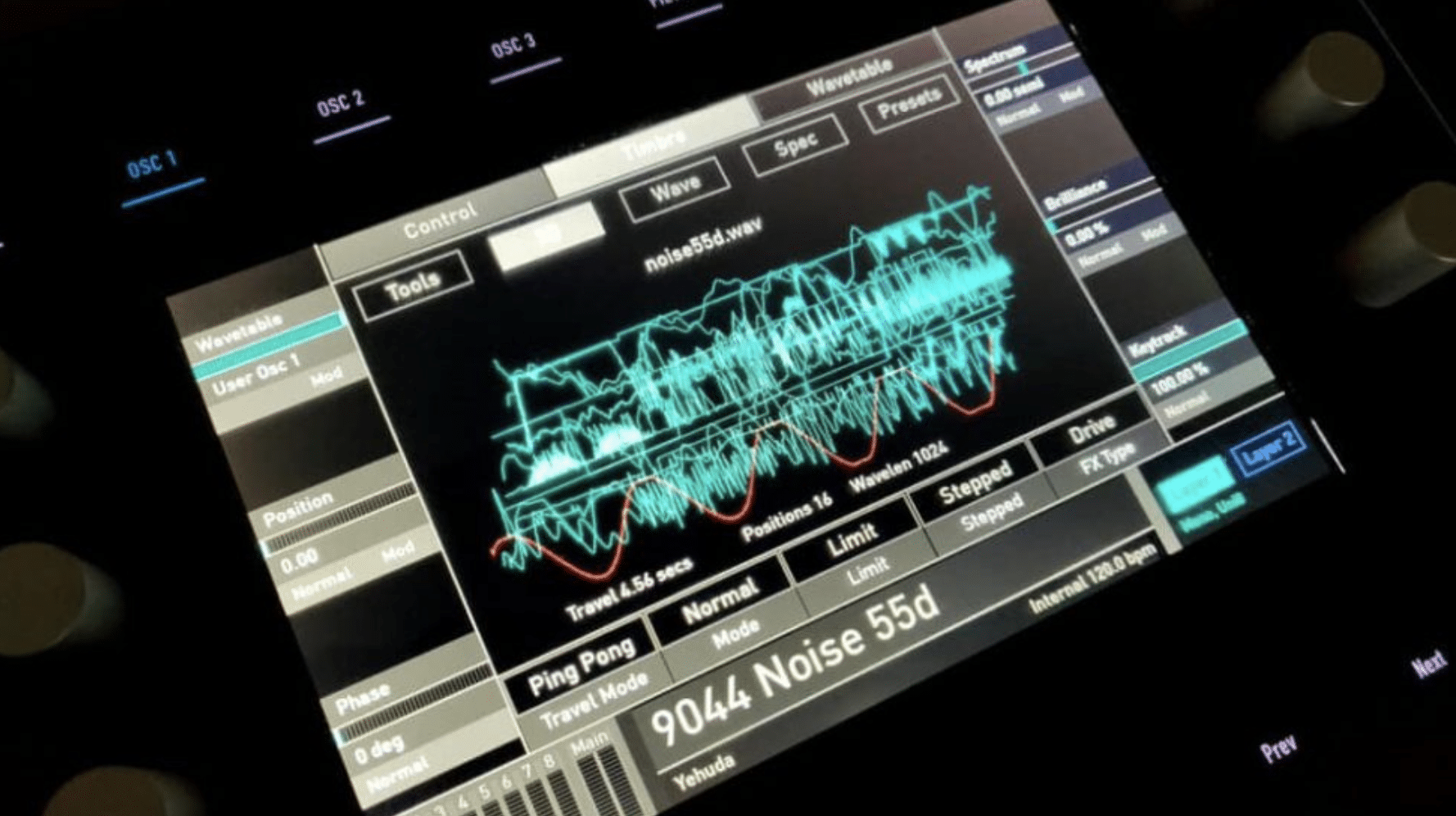 Wavetable 3 - Unison